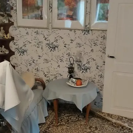 Lossi 8-6 Lonny Joevaatega Appartement Poltsamaa